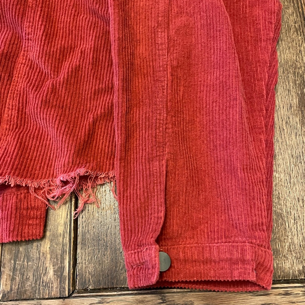 Women’s Cropped Shacket - Picture 2 of 5